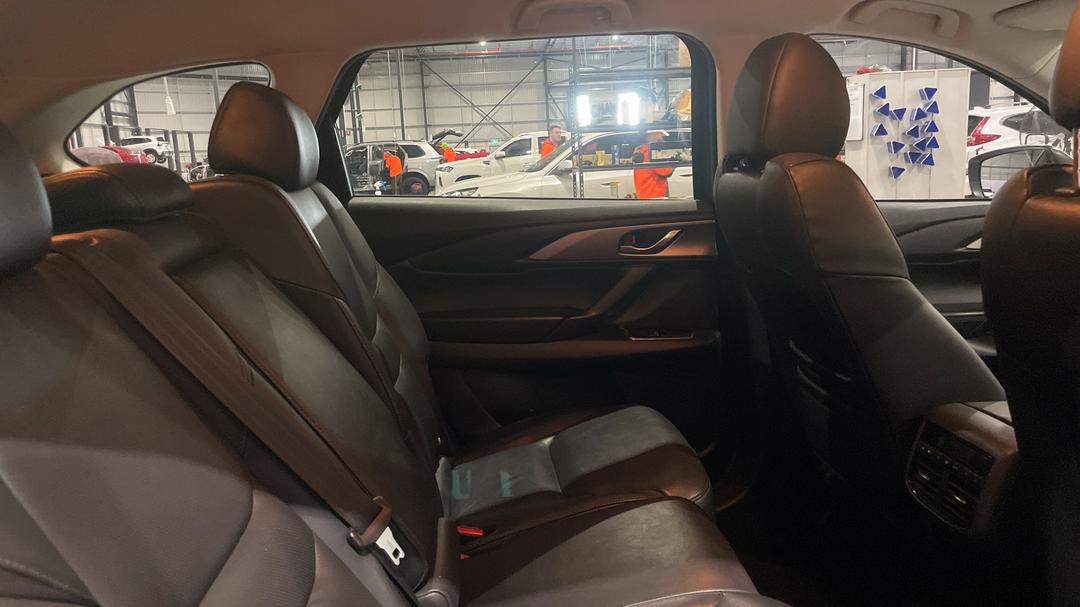 2019 Mazda CX-9 Touring (FWD), Automatic, 118279 km, Right Side Rear Door Cabin View