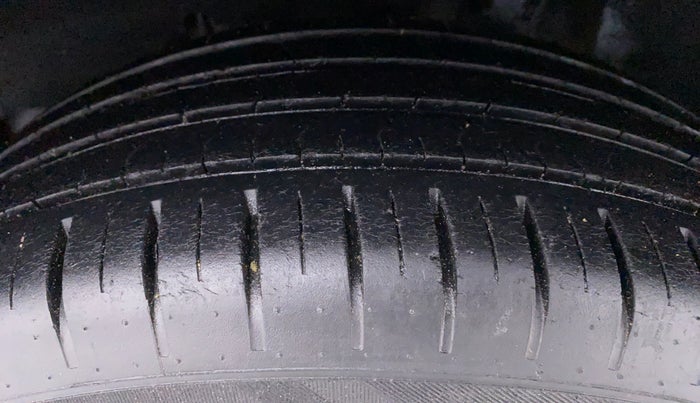 2019 Maruti Baleno ZETA 1.2 K12, Petrol, Manual, 34,626 km, Left Rear Tyre Tread