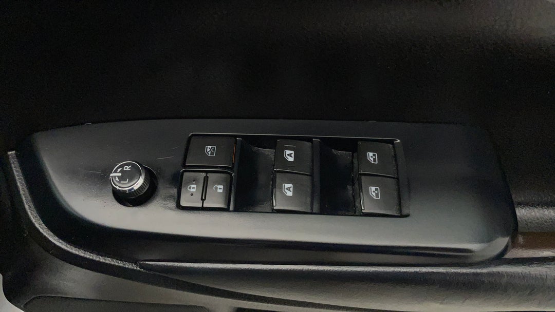 Drivers Side Door Panel Controls