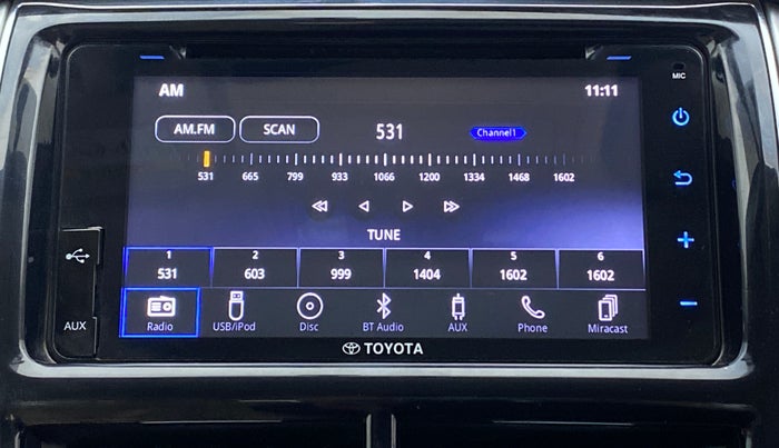 2018 Toyota YARIS V CVT, Petrol, Automatic, 32,523 km, Infotainment System