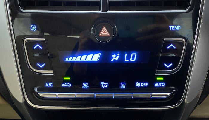 2018 Toyota YARIS V CVT, Petrol, Automatic, 32,523 km, Automatic Climate Control