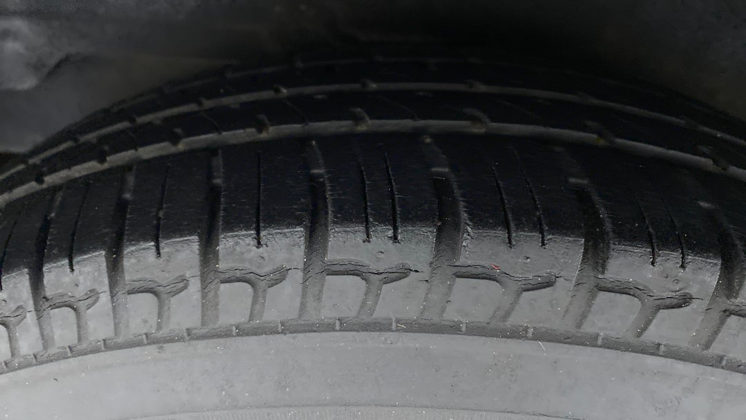Right Rear Tyre Tread