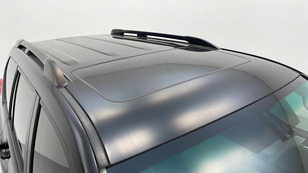 Roof/Sunroof View