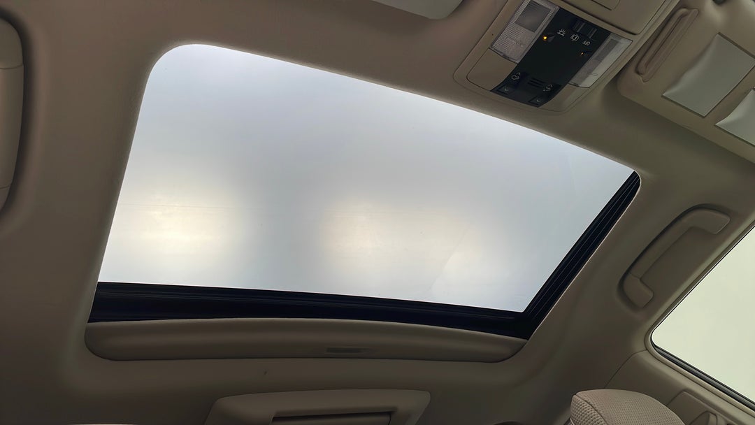 Interior Sunroof/Moonroof