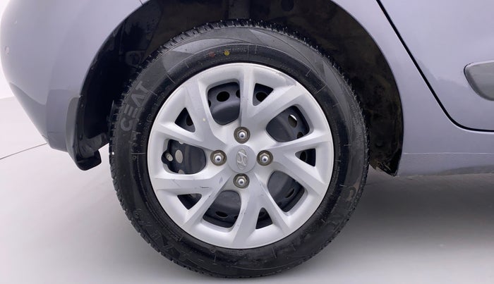 2017 Hyundai Grand i10 SPORTZ O 1.2, Petrol, Manual, 28,872 km, Right Rear Wheel