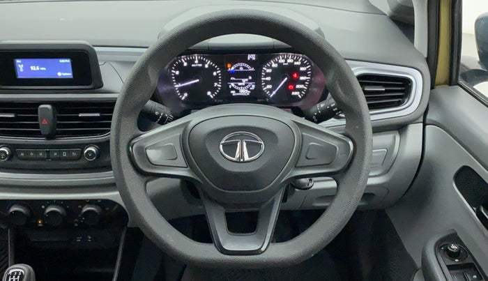 2020 Tata ALTROZ XM PETROL, Petrol, Manual, 13,829 km, Steering Wheel Close Up