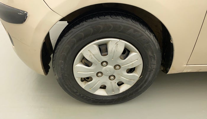 2010 Hyundai i10 SPORTZ 1.2, Petrol, Manual, 74,924 km, Left front tyre - Minor crack