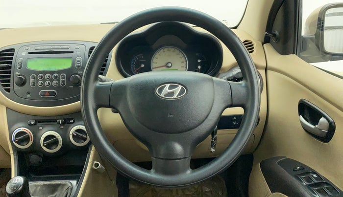 2010 Hyundai i10 SPORTZ 1.2, Petrol, Manual, 74,924 km, Steering Wheel Close Up