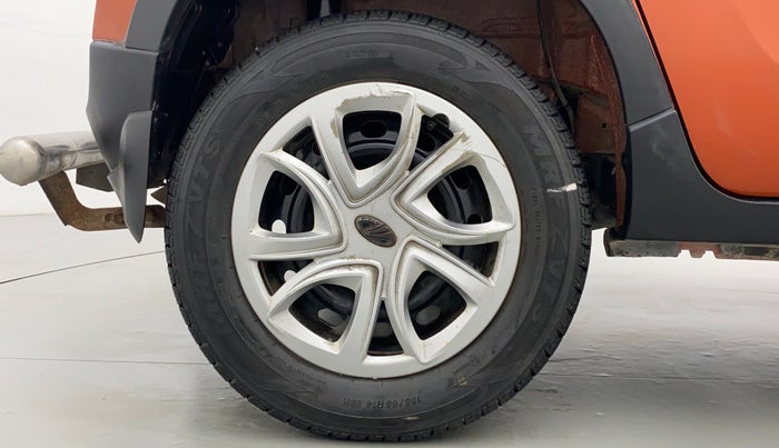 2016 Mahindra Kuv100 K4+ 6 STR, Petrol, Manual, 31,564 km, Right Rear Wheel