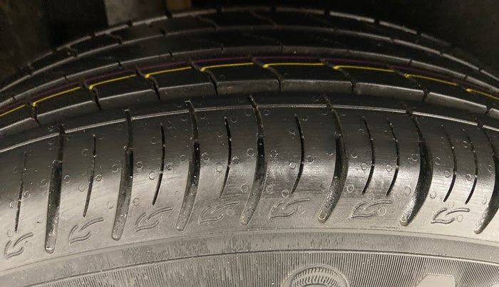 2019 Maruti Vitara Brezza VDI, Diesel, Manual, 71,386 km, Right Rear Tyre Tread