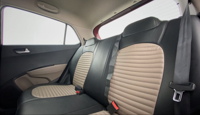 2016 Hyundai Grand i10 SPORTZ 1.2 KAPPA VTVT, Petrol, Manual, 35,320 km, Right Side Rear Door Cabin