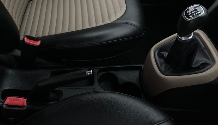 2016 Hyundai Grand i10 SPORTZ 1.2 KAPPA VTVT, Petrol, Manual, 35,320 km, Gear Lever
