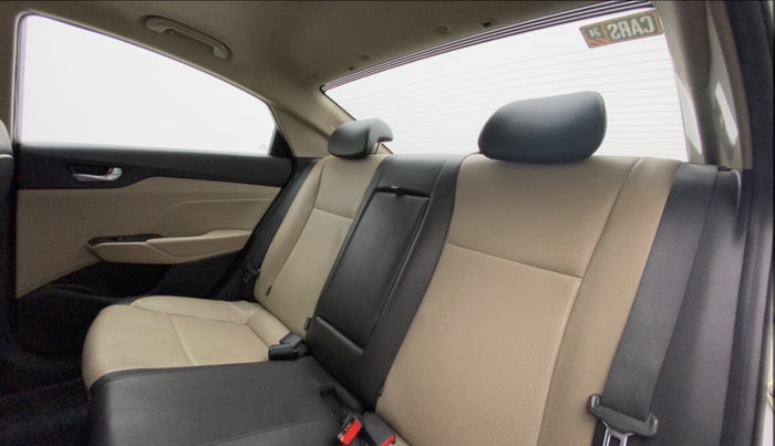 2019 Hyundai Verna 1.6 VTVT SX (O) AT, Petrol, Automatic, 49,045 km, Right Side Rear Door Cabin