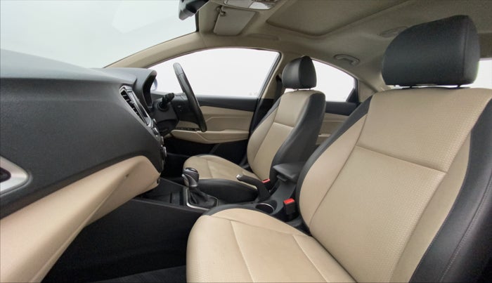 2019 Hyundai Verna 1.6 VTVT SX (O) AT, Petrol, Automatic, 49,045 km, Right Side Front Door Cabin