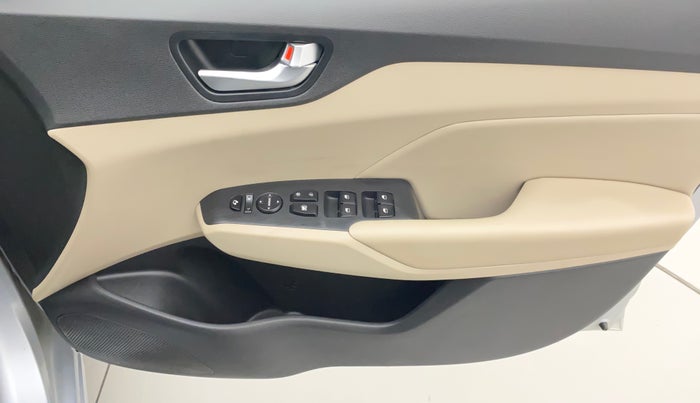 2019 Hyundai Verna 1.6 VTVT SX (O) AT, Petrol, Automatic, 49,045 km, Driver Side Door Panels Control