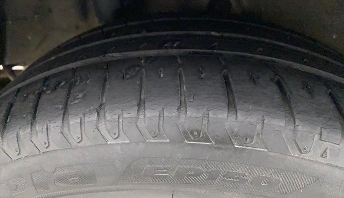 2019 Hyundai Verna 1.6 VTVT SX (O) AT, Petrol, Automatic, 49,045 km, Right Rear Tyre Tread