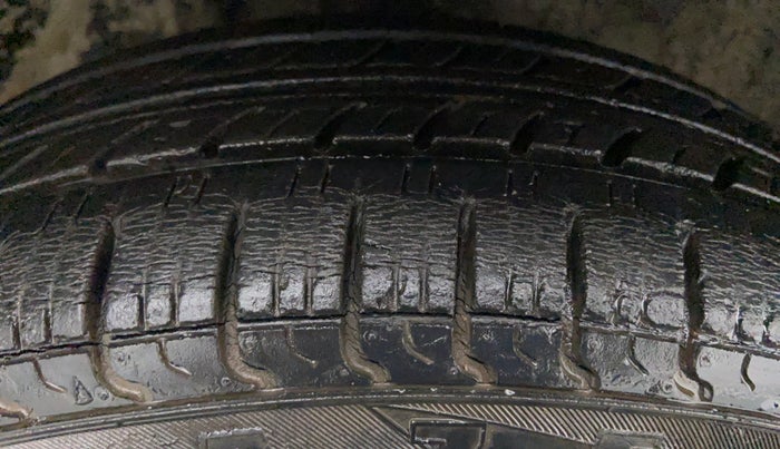2012 Maruti Zen Estilo LXI, Petrol, Manual, 40,619 km, Right Front Tyre Tread