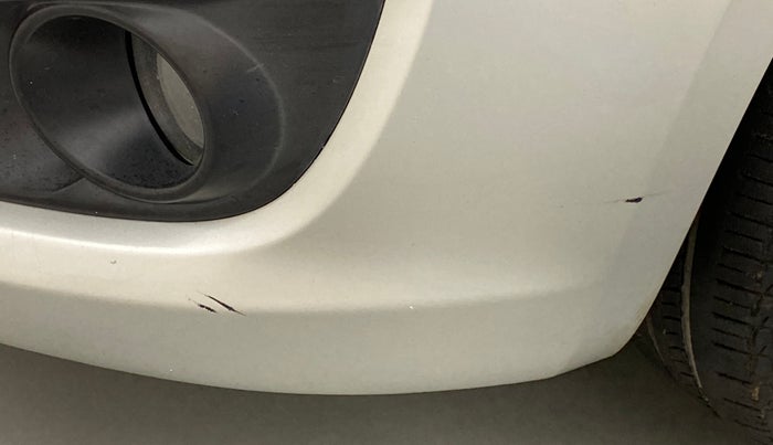 2014 Maruti Swift ZDI, Diesel, Manual, 58,196 km, Front bumper - Minor scratches