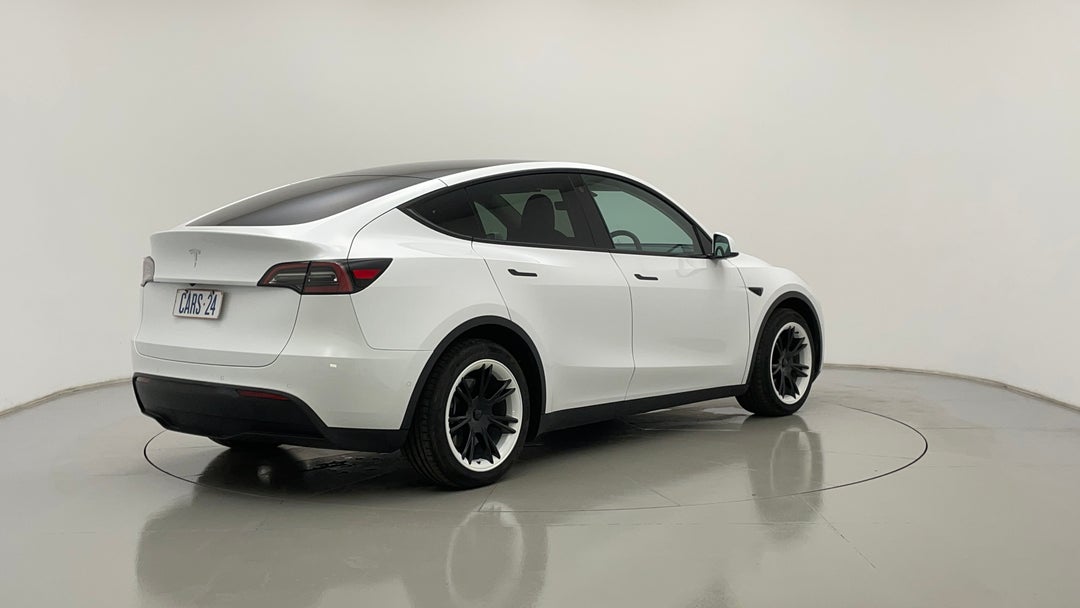 Right Back Diagonal (45- Degree) View