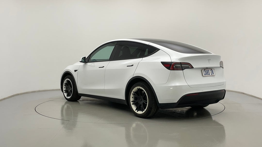 Left Back Diagonal (45- Degree) View