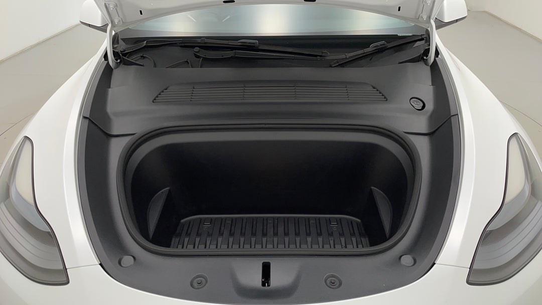 Open Bonnet (Engine)