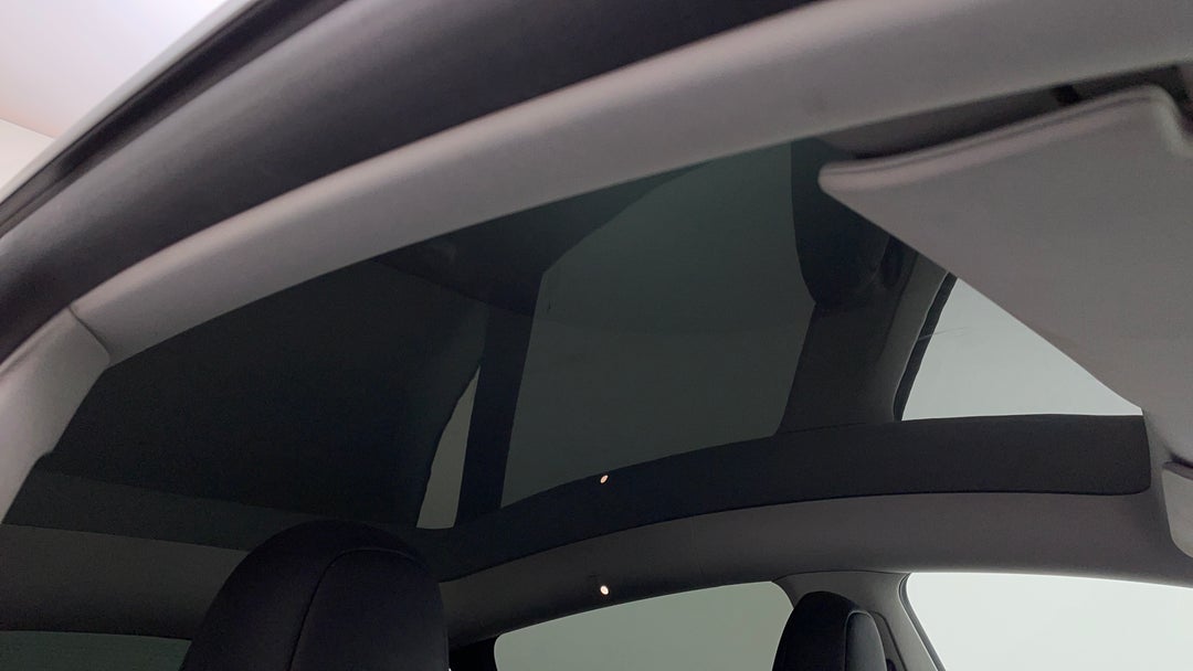 Interior Sunroof/Moonroof