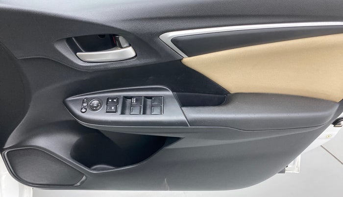 2019 Honda Jazz VX  1.2, Petrol, Manual, 38,691 km, Driver Side Door Panels Control