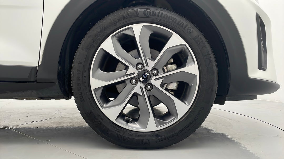 2020 Kia Stonic Sport, Automatic, 23993 km, Right Front Wheel