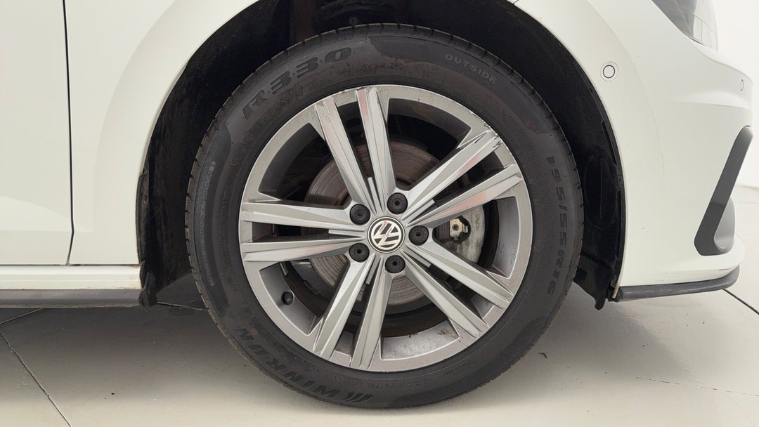 2018 Volkswagen Polo 85tsi Comfortline, Automatic, 52021 km, Right Front Wheel