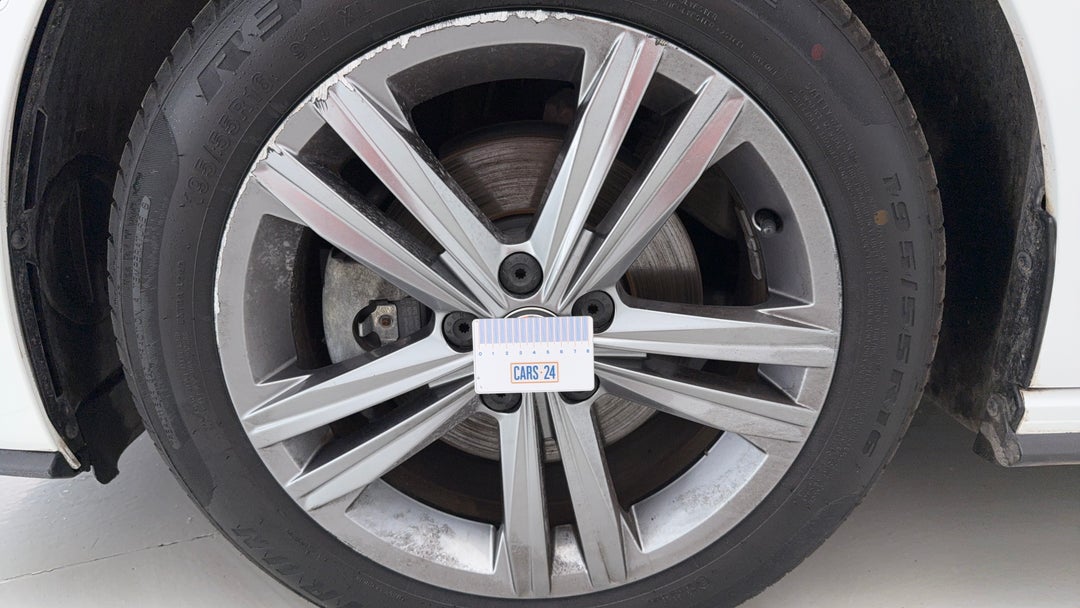 2018 Volkswagen Polo 85tsi Comfortline, Automatic, 52021 km, Wheels Rim Front LHS Gutter Rash