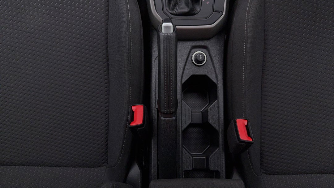 2018 Volkswagen Polo 85tsi Comfortline, Automatic, 52021 km, Handbrake