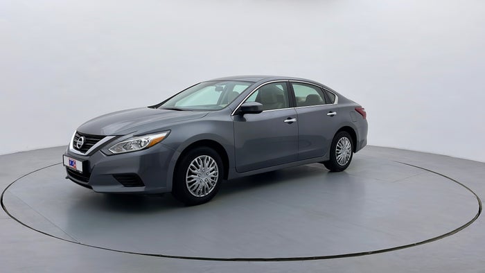 NISSAN ALTIMA-Left Front Diagonal (45- Degree) View