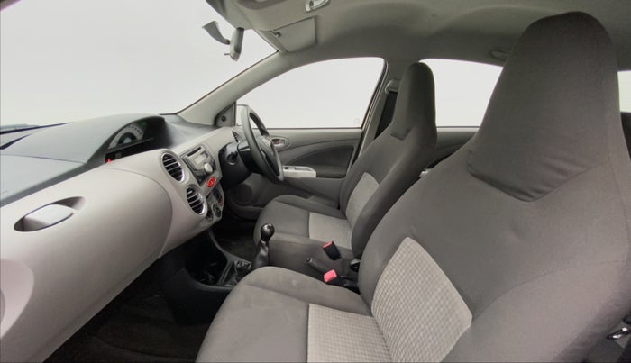 2011 Toyota Etios V, Petrol, Manual, 45,602 km, Right Side Front Door Cabin