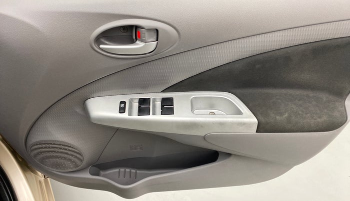 2011 Toyota Etios V, Petrol, Manual, 45,602 km, Driver Side Door Panels Control