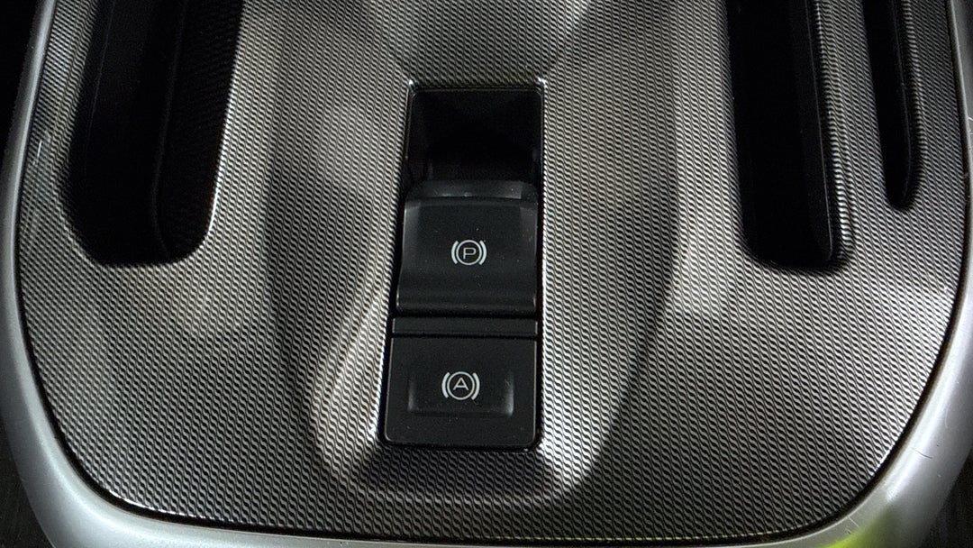 2021 GWM Haval Jolion Lux, Automatic, 47639 km, Handbrake