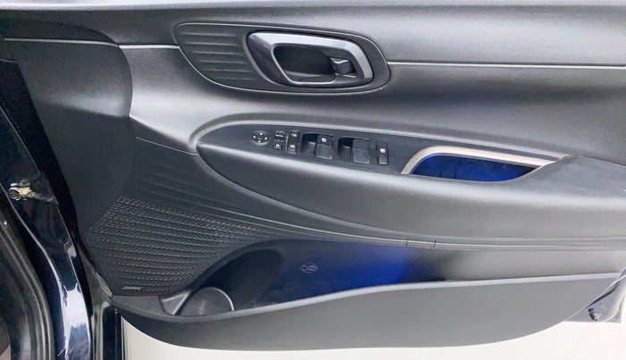 2021 Hyundai NEW I20 ASTA (O) 1.2 MT, Petrol, Manual, 31,974 km, Driver Side Door Panels Control