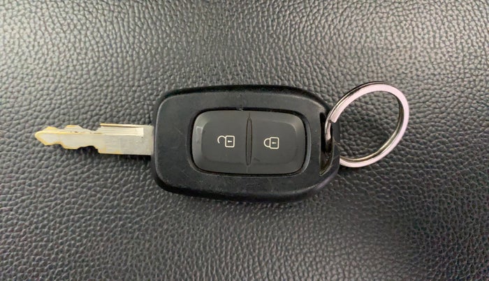 2020 Datsun Redi Go T(O) 1.0 AMT, Petrol, Automatic, 16,418 km, Key Close Up