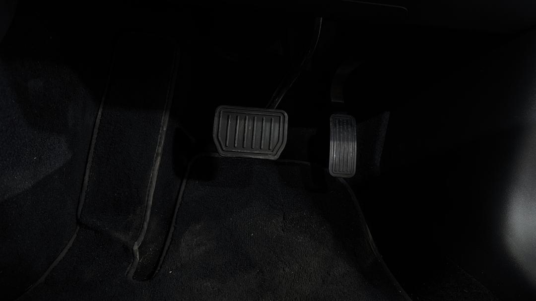 2022 Tesla Model 3 Rear-wheel Drive, Automatic, 43842 km, Pedals and Footmat