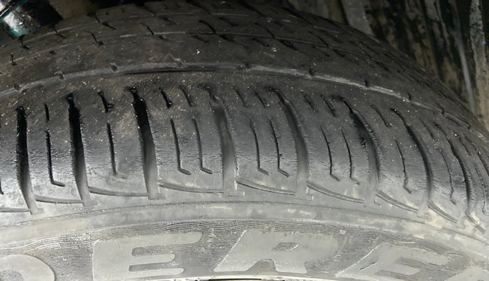 2019 Maruti Vitara Brezza VDI, Diesel, Manual, 29,523 km, Right Front Tyre Tread