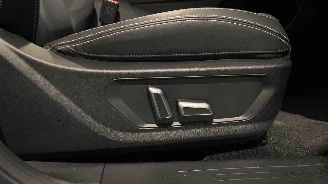 2023 GWM Haval Jolion Ultra, Automatic, 12924 km, Drivers Side Adjustment Panel