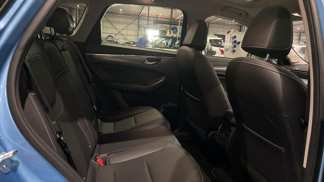 2023 GWM Haval Jolion Ultra, Automatic, 12924 km, Right Side Rear Door Cabin View