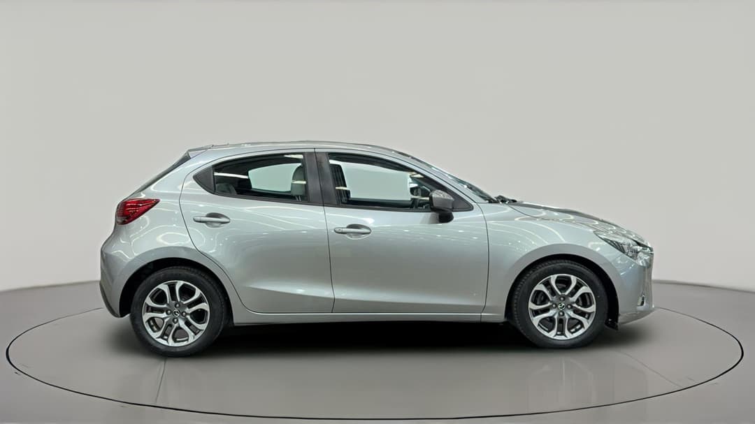 2017 Mazda Mazda2 Gt, Automatic, 64844 km, Right Side View
