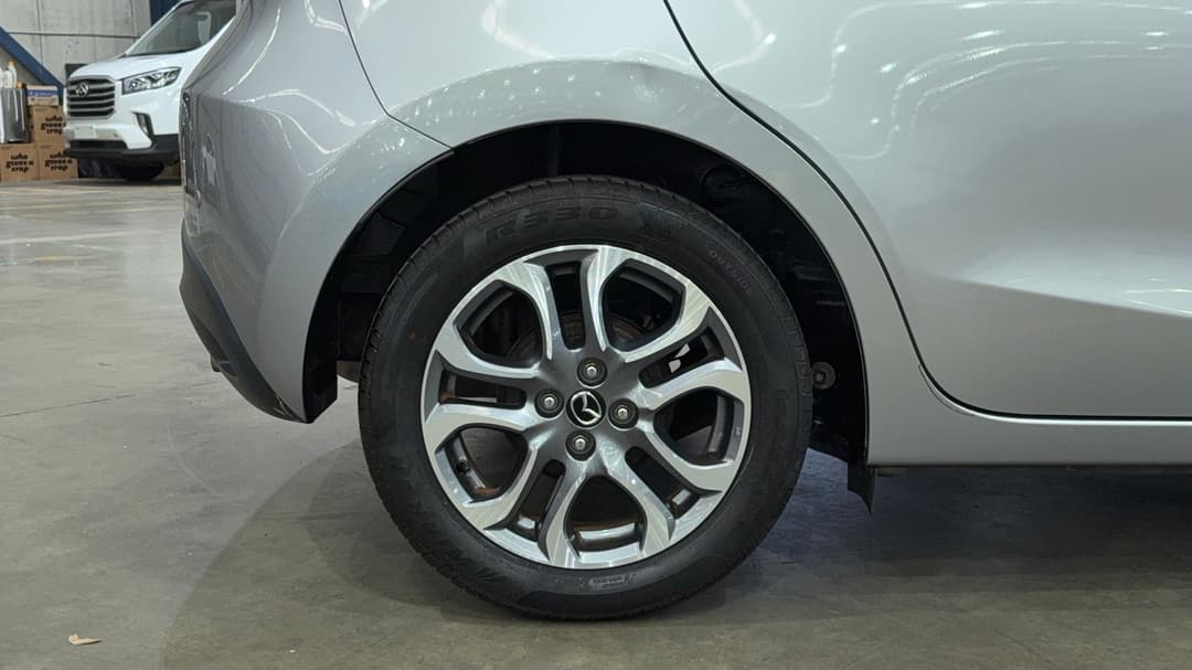 2017 Mazda Mazda2 Gt, Automatic, 64844 km, Right Rear Wheel