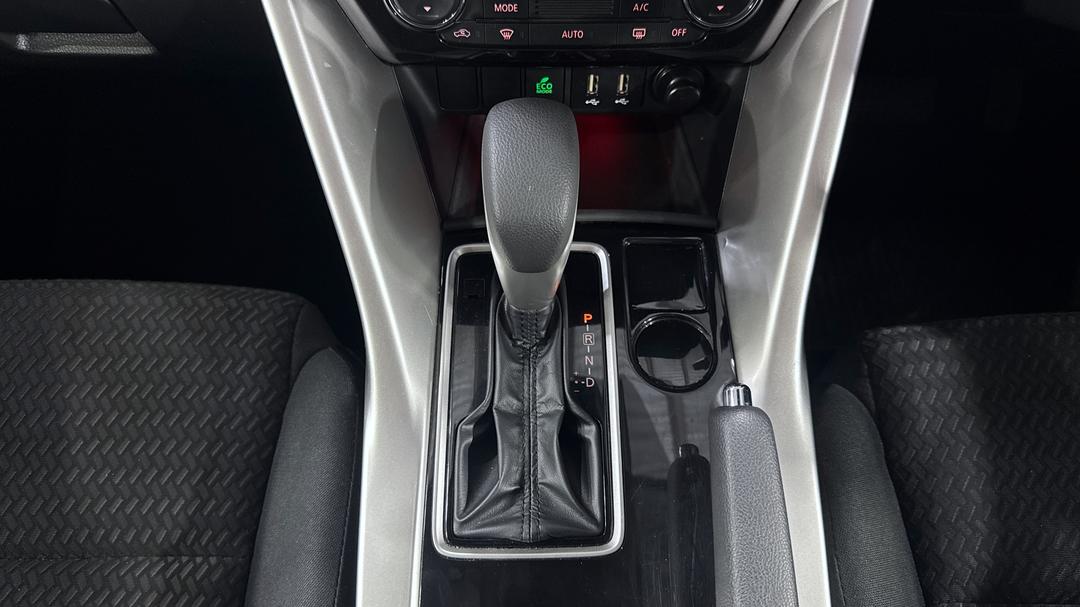 2024 Mitsubishi Eclipse Cross Es (2WD), Automatic, 24141 km, Gear Lever 