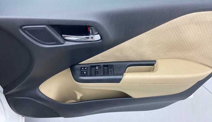 2017 Honda City SV MT PETROL, Petrol, Manual, 69,115 km, Driver Side Door Panels Controls