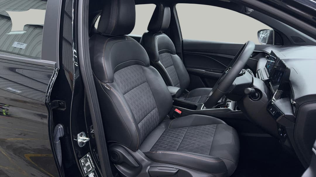 2024 MG Mg3 Essence, Automatic, 20703 km, Right Side Front Door Cabin View