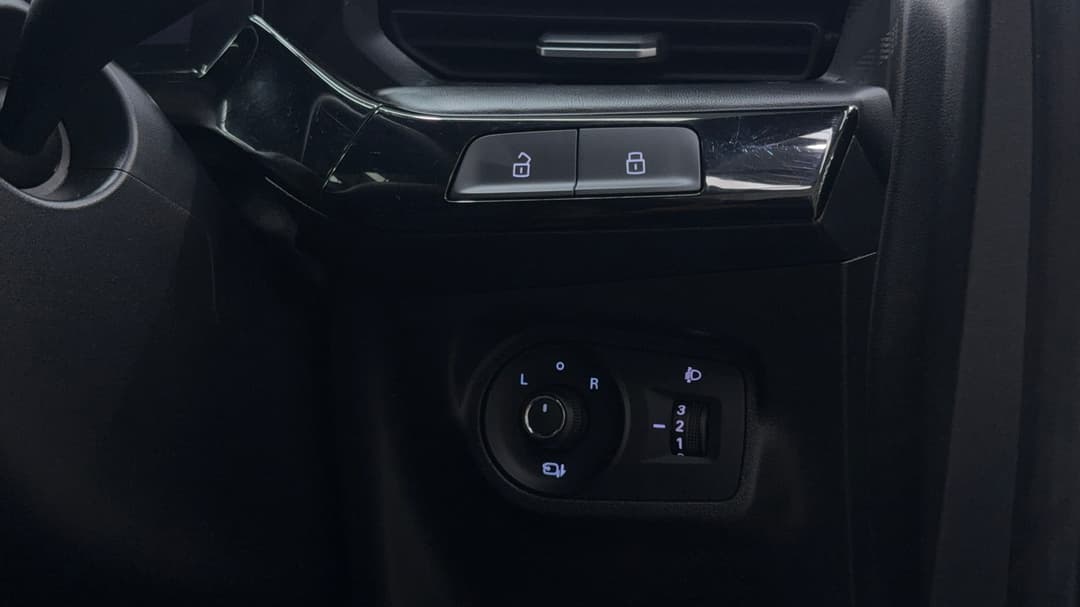 2024 MG Mg3 Essence, Automatic, 20703 km, Utility Switches/Buttons