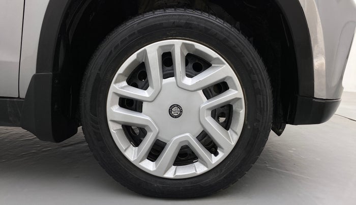 2017 Maruti Vitara Brezza VDI OPT, Diesel, Manual, 67,730 km, Right Front Tyre