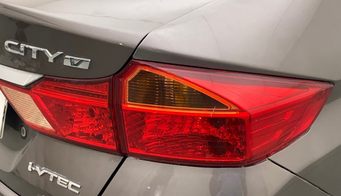 2014 Honda City 1.5L I-VTEC V MT, Petrol, Manual, 95,073 km, Right tail light - Minor scratches