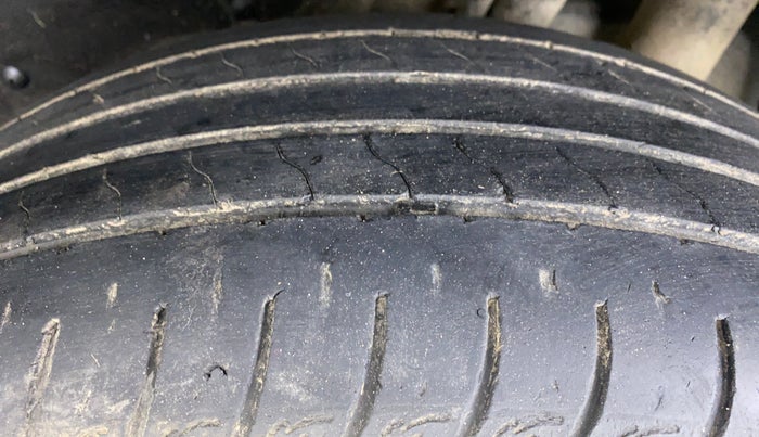 2018 Mahindra MARAZZO M2 7STR, Diesel, Manual, 49,540 km, Left Rear Tyre Tread